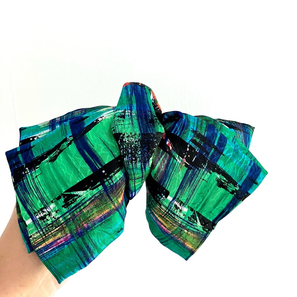 Vintage 80’s green & black plaid satin jumbo bow hairclip barrette accessory